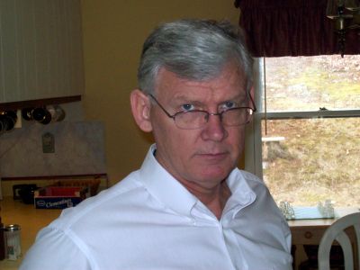 Warren Kelly