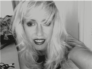 Carla Rhodes
