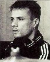 Darren Scott
