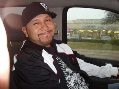 Efren Flores