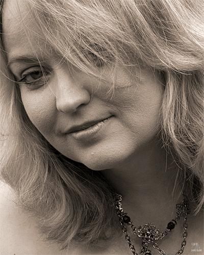 lora mitchell