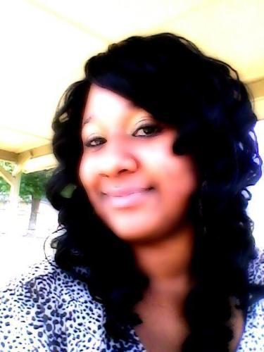 Ebony Collins - Fitchburg, MA - Has Court Or Arrest Records