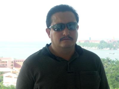 Salvador Flores