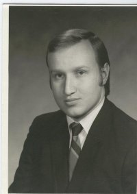 Akiva Mitzmacher