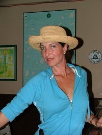 Lesley Huddleston