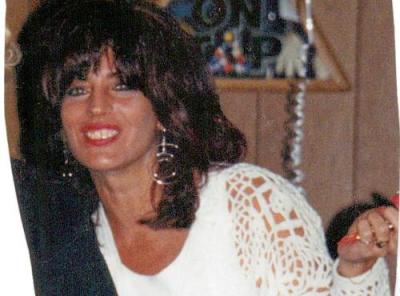 Debbie Leder