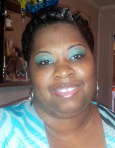 Lesandra Fields