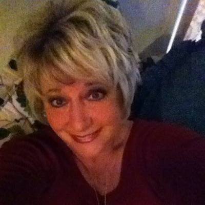 Carolyn Saylor