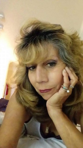 Deborah Santos