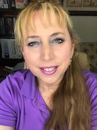 Holly Burnette