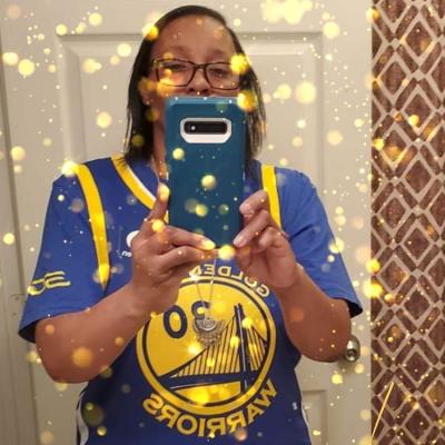 Roshanda Holmes